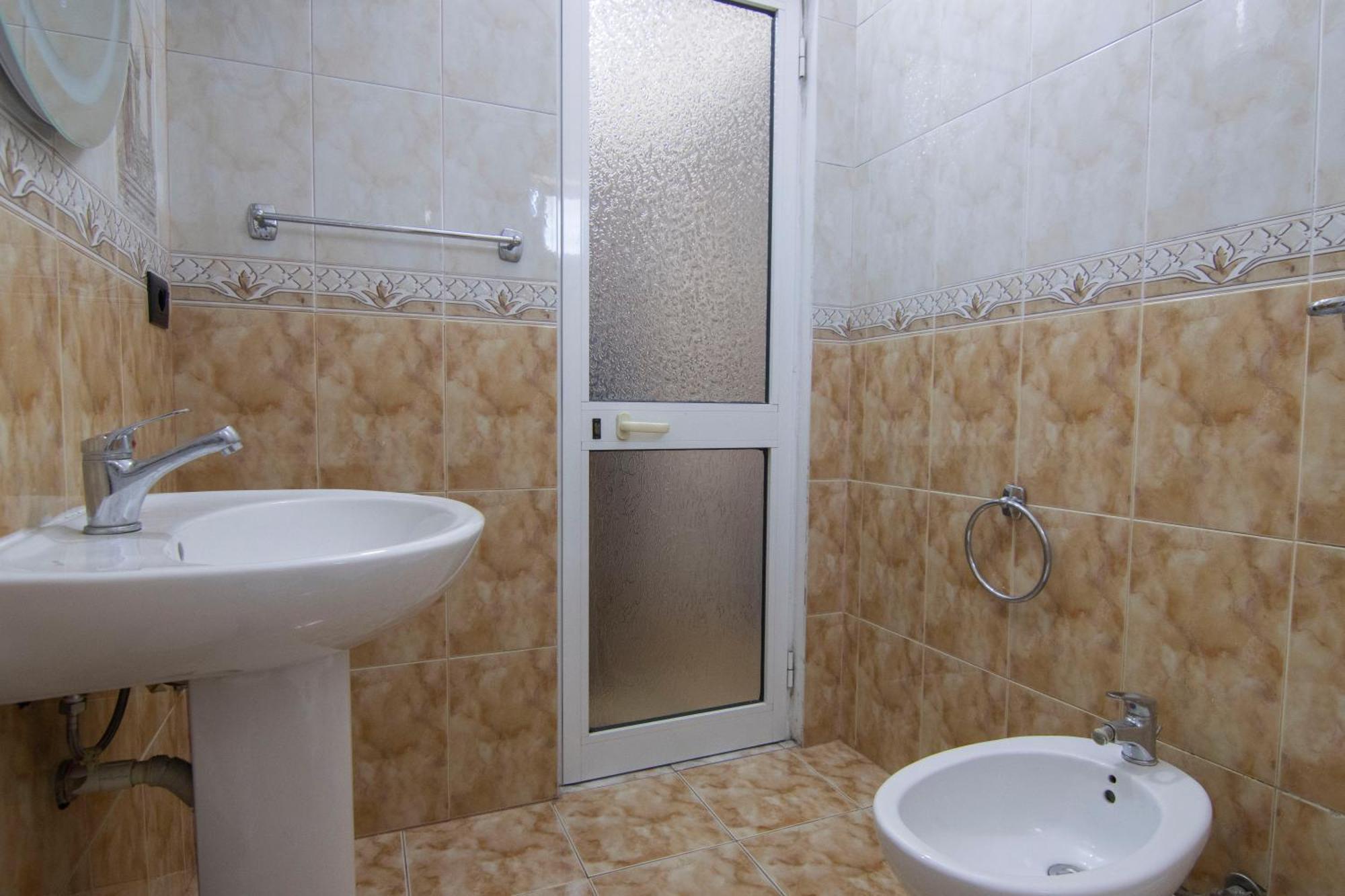 Tirana Central Apartment ภายนอก รูปภาพ