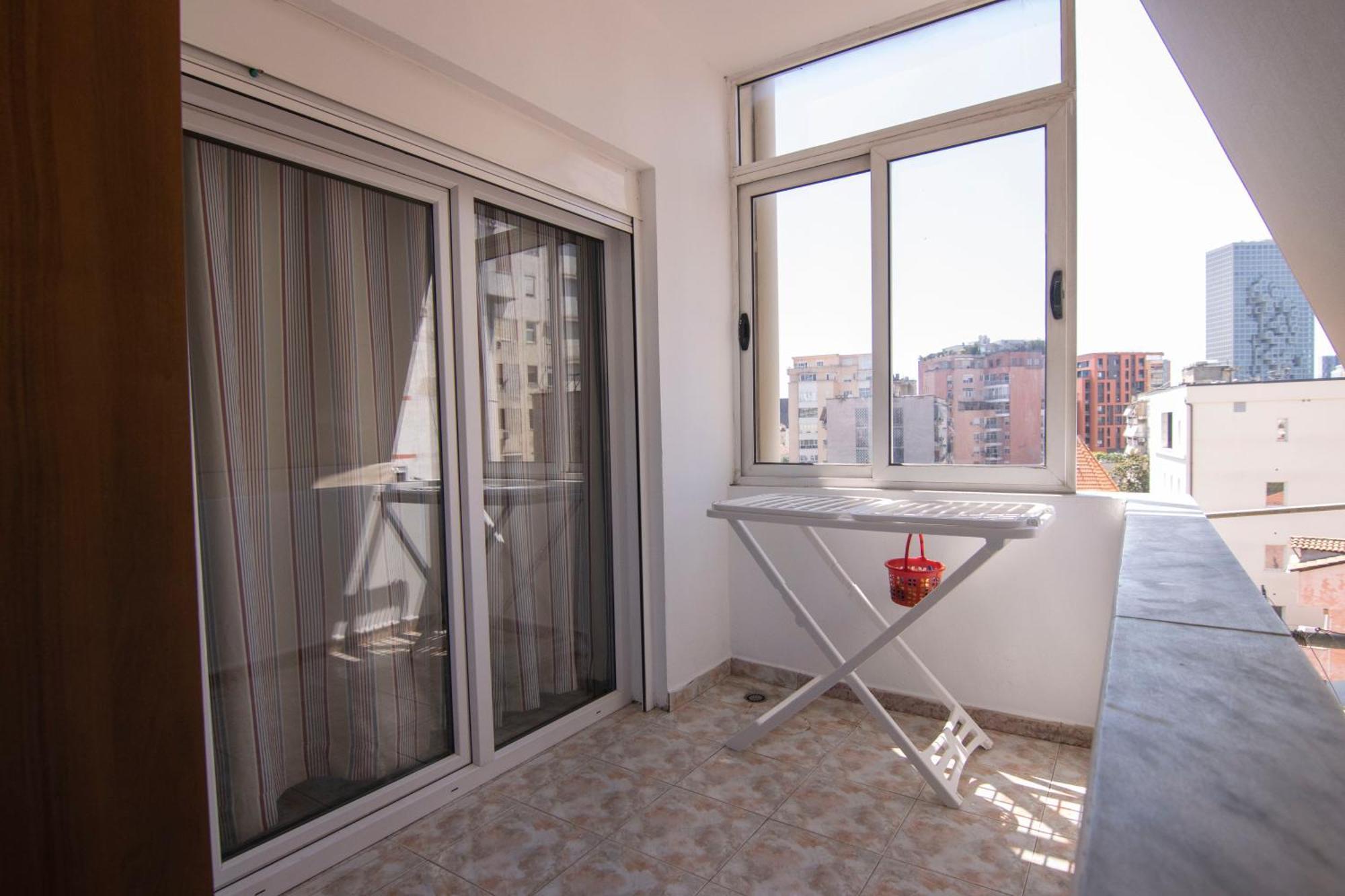 Tirana Central Apartment ภายนอก รูปภาพ